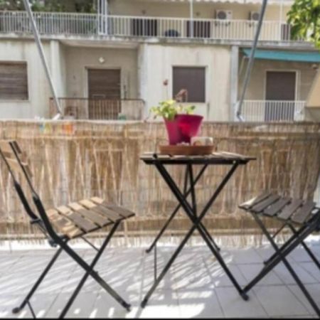 Lovely Two Bedroom Apt In Ampelokipoi Athens Ngoại thất bức ảnh